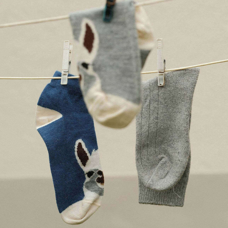 Socken aus Alpakawolle, ideale Alpaka Wolle Pflege für langlebige Produkte.