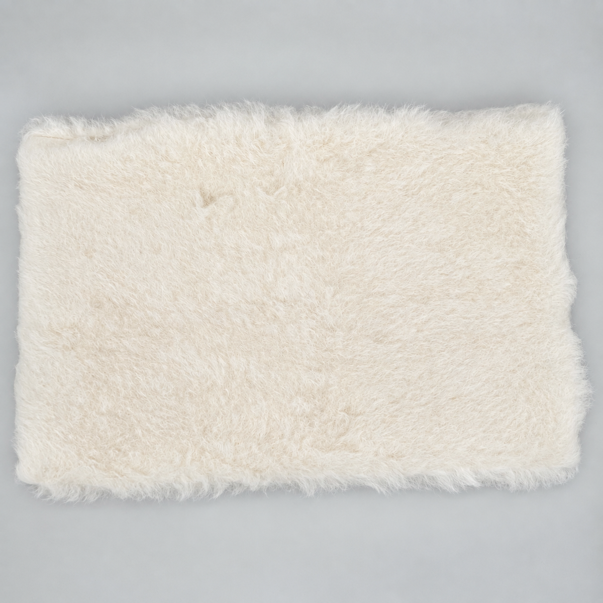 Wollweißer Alpaka Kissenbezug 40×60 cm aus Alpakawolle