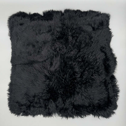 Alpaka Fellkissen 50x50 in Schwarz, weiches und flauschiges Echtfell für stilvolle Dekoration