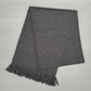 Alpaka Couchdecke 135x180cm aus 100% Baby-Alpakawolle in Grau mit Fransen