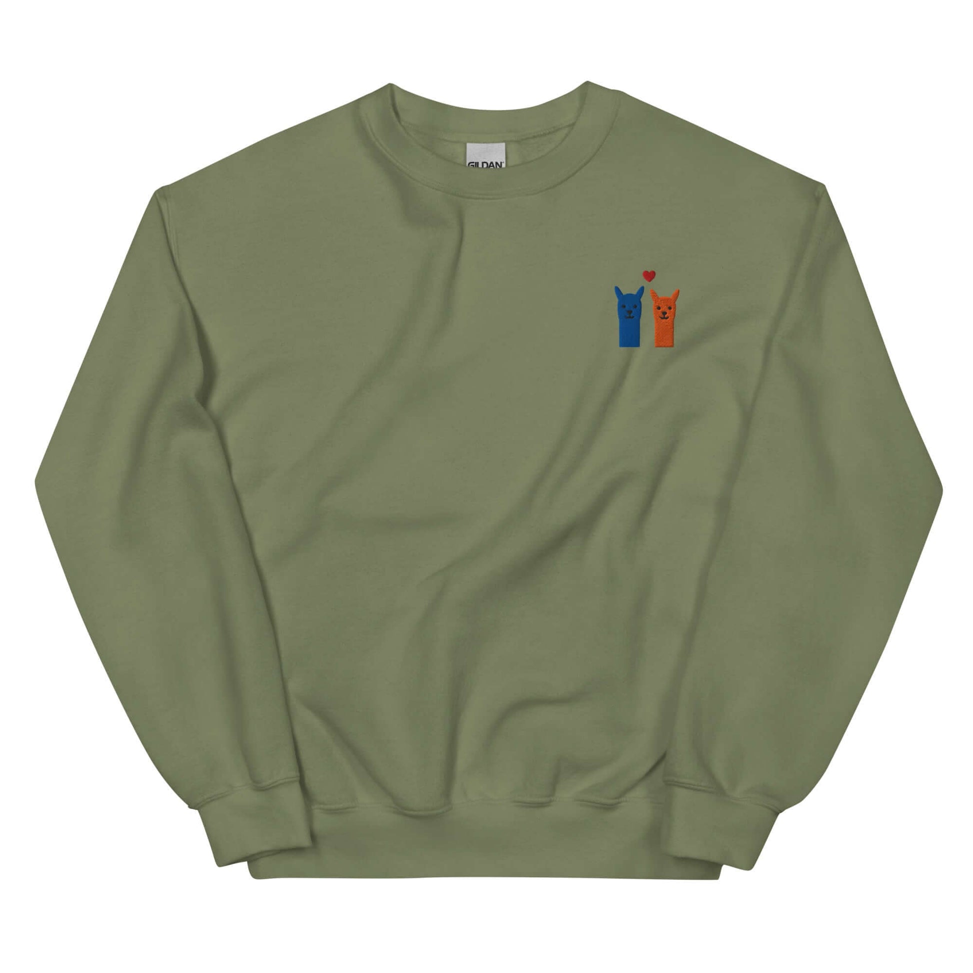 Alpaka Pullover mit Stickerei kaufen, olivgrüner Sweater mit süßen Alpaka-Emojis und Herzmotiv.