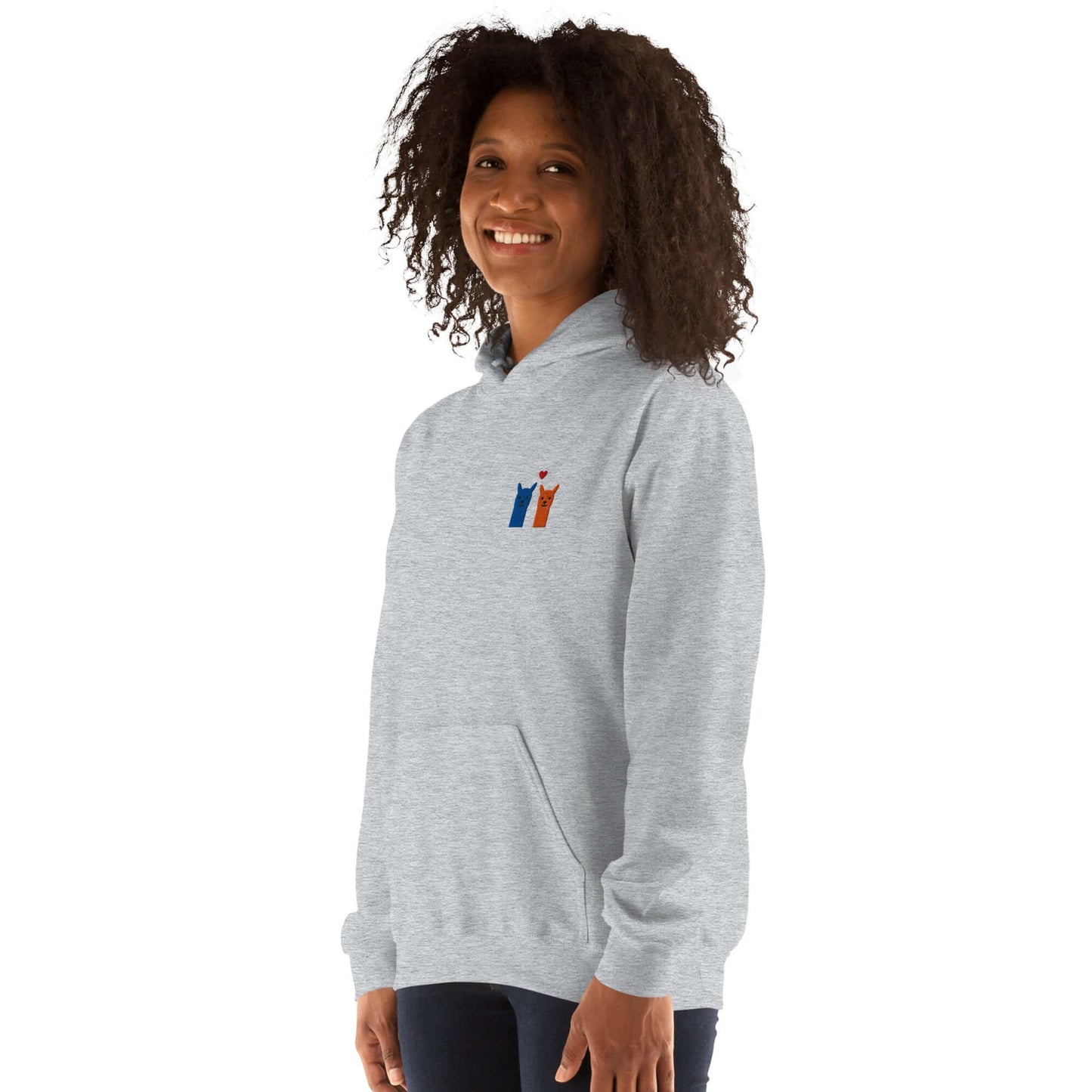 Niedlicher Alpaka Hoodie mit besticktem Motiv, grauer Hoodie mit zwei Alpakas und Herz, perfekt für Alpaka-Fans.